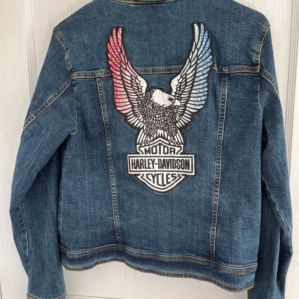 Genuine Harley Davidson stretch denim jacket.